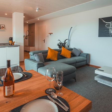 Ferienwohnung Steinablick Mit Grossem Balkon & Garage ユーリンゲン・ビルケンドルフ エクステリア 写真